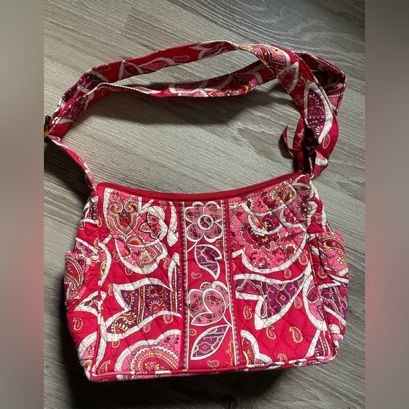 Vera Bradley Red Rosy Posies Pattern Shoulder bag - Picture 4 of 8